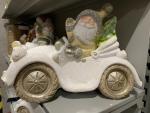 2.TRIEDA Dekorácia MagicHome Vianoce, Santa v aute, retro, keramika, 46,50x19,50x31,50 cm